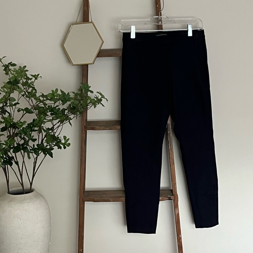 Banana Republic Devon Pant in Navy, Size 2S